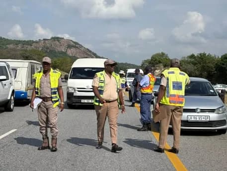 JOINT ROADBLOCK RECOVERS OVER R39,000 IN UNPAID TRAFFIC FINES ON N4